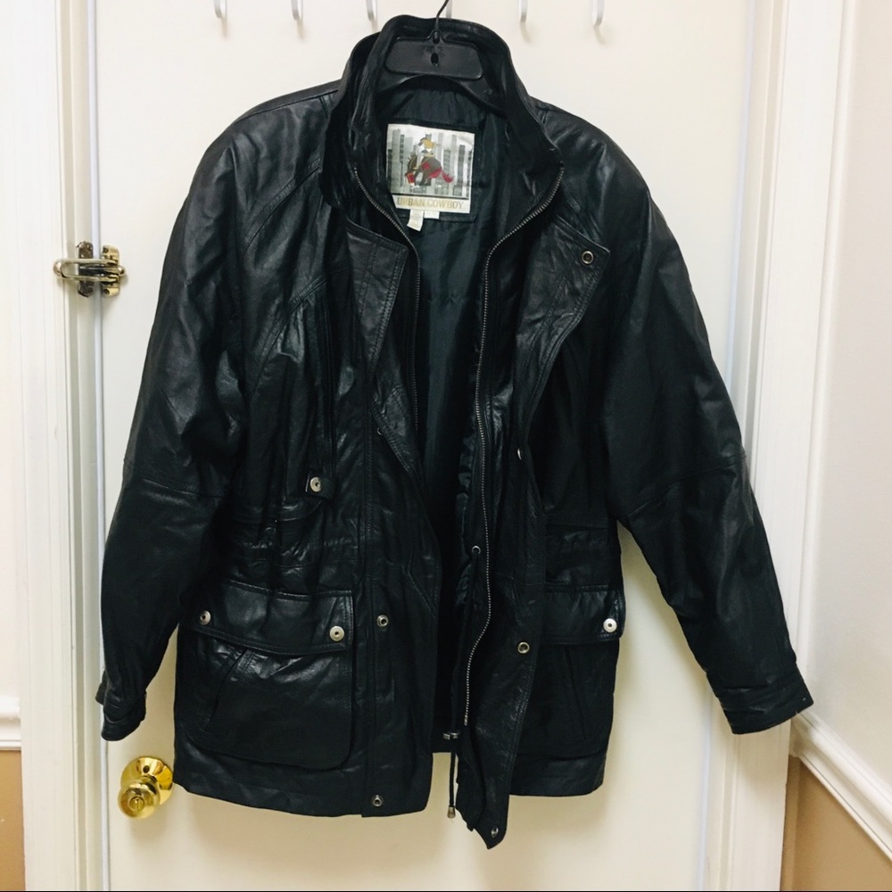 LEATHER COAT BLACK M/L read dimensions